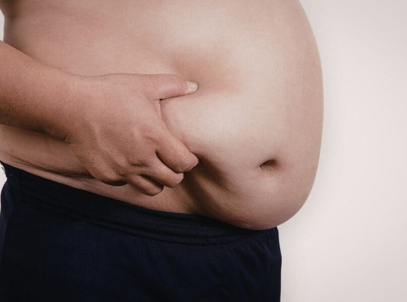 Brzuch kortyzolowy – dlaczego stres odkłada się w pasie?